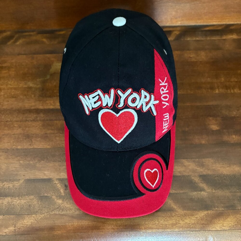 New York Black and Red Hat with Hearts Tourist Chic Urban Romance Streetwear